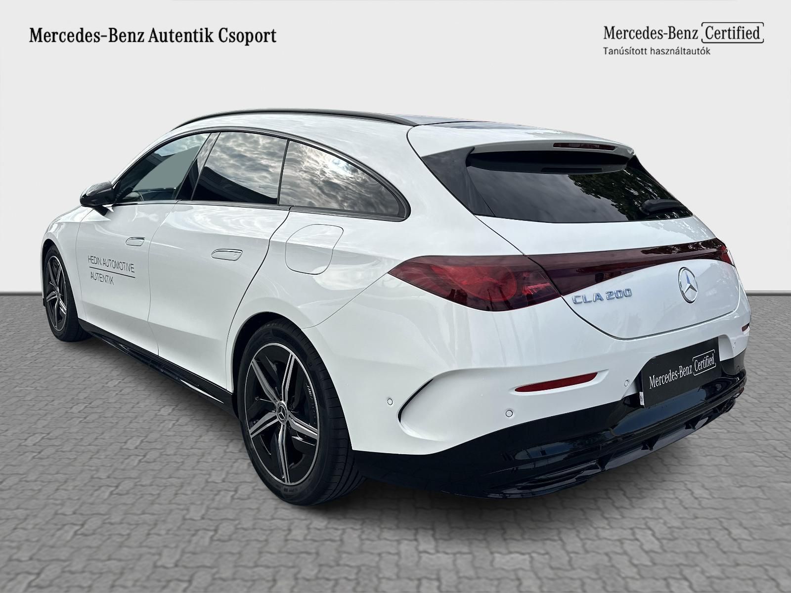 MERCEDES-BENZ CLA 200