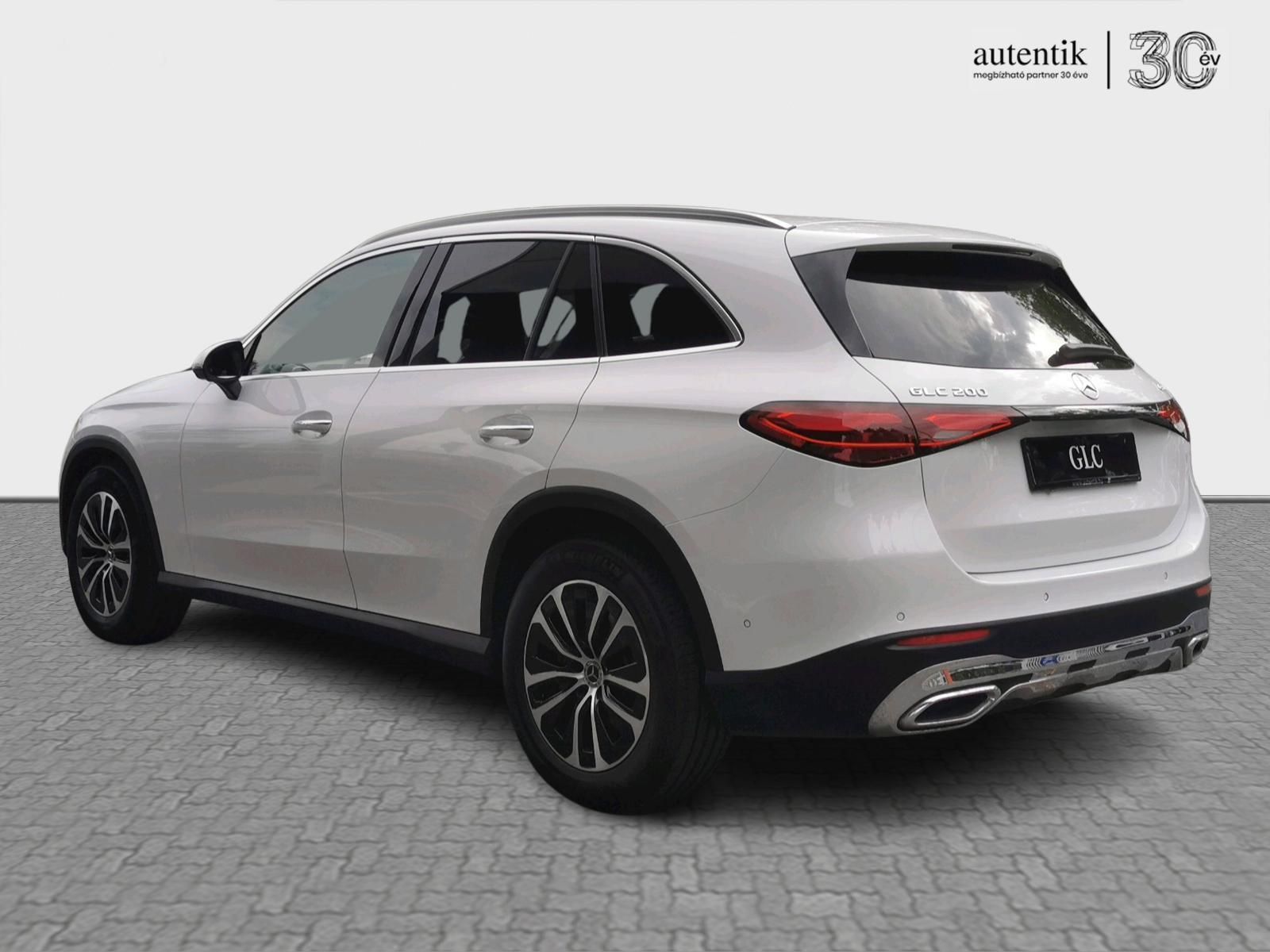 MERCEDES-BENZ GLC 200