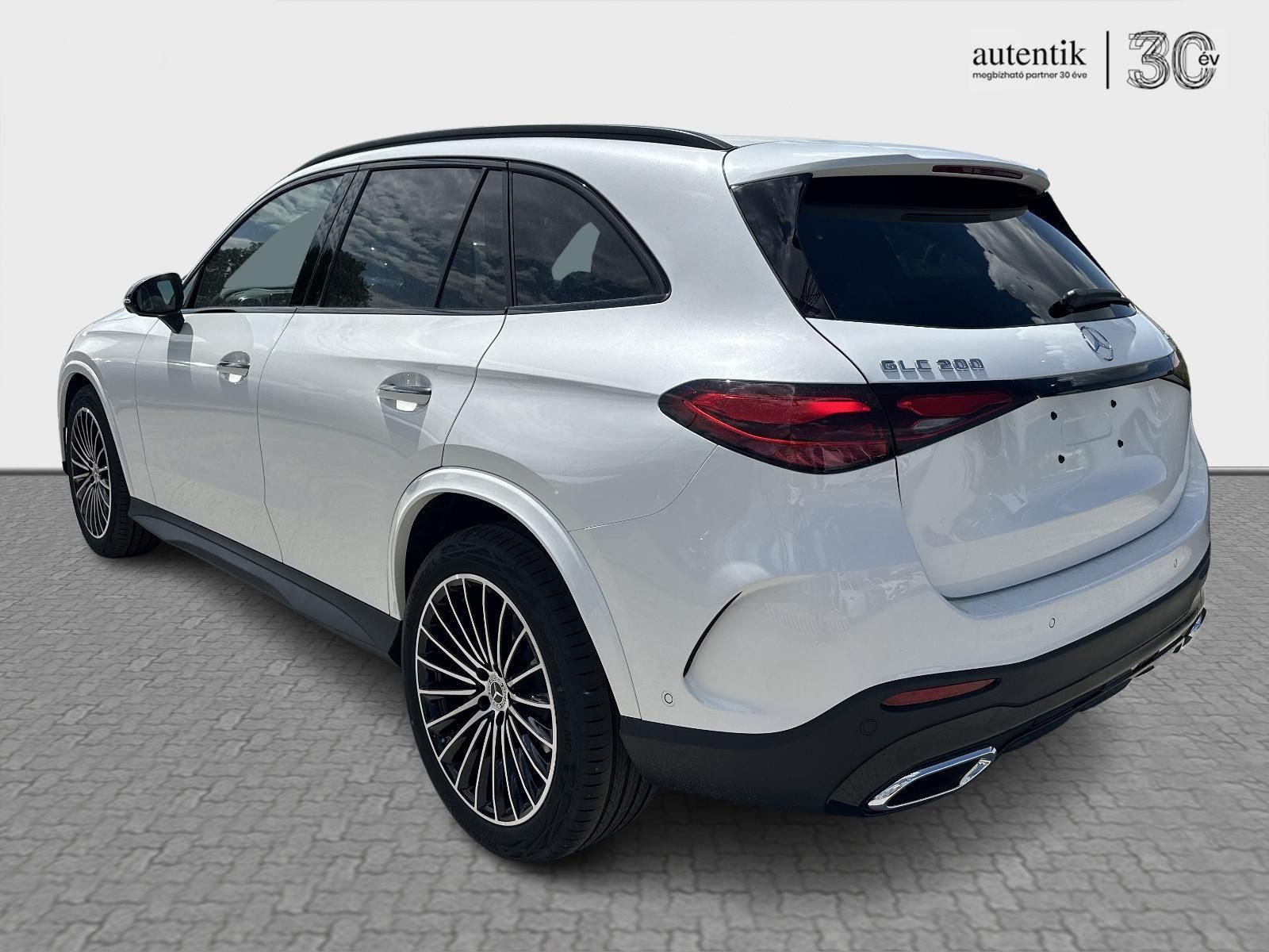 MERCEDES-BENZ GLC 200