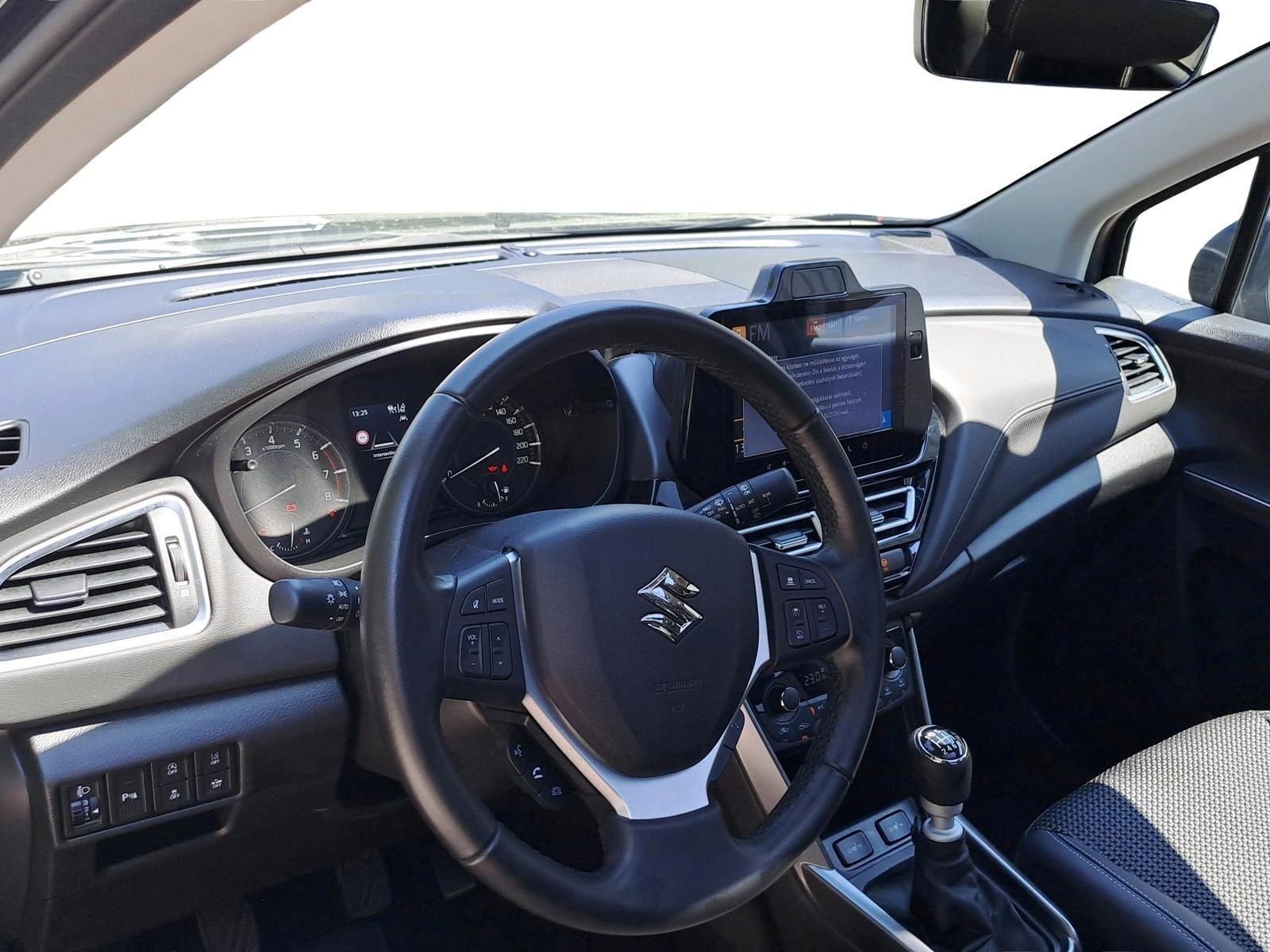 SUZUKI SX4 S-CROSS
