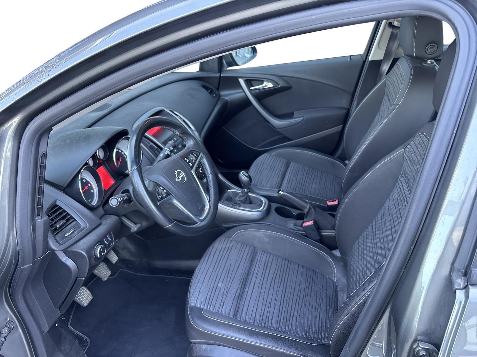 OPEL ASTRA J
