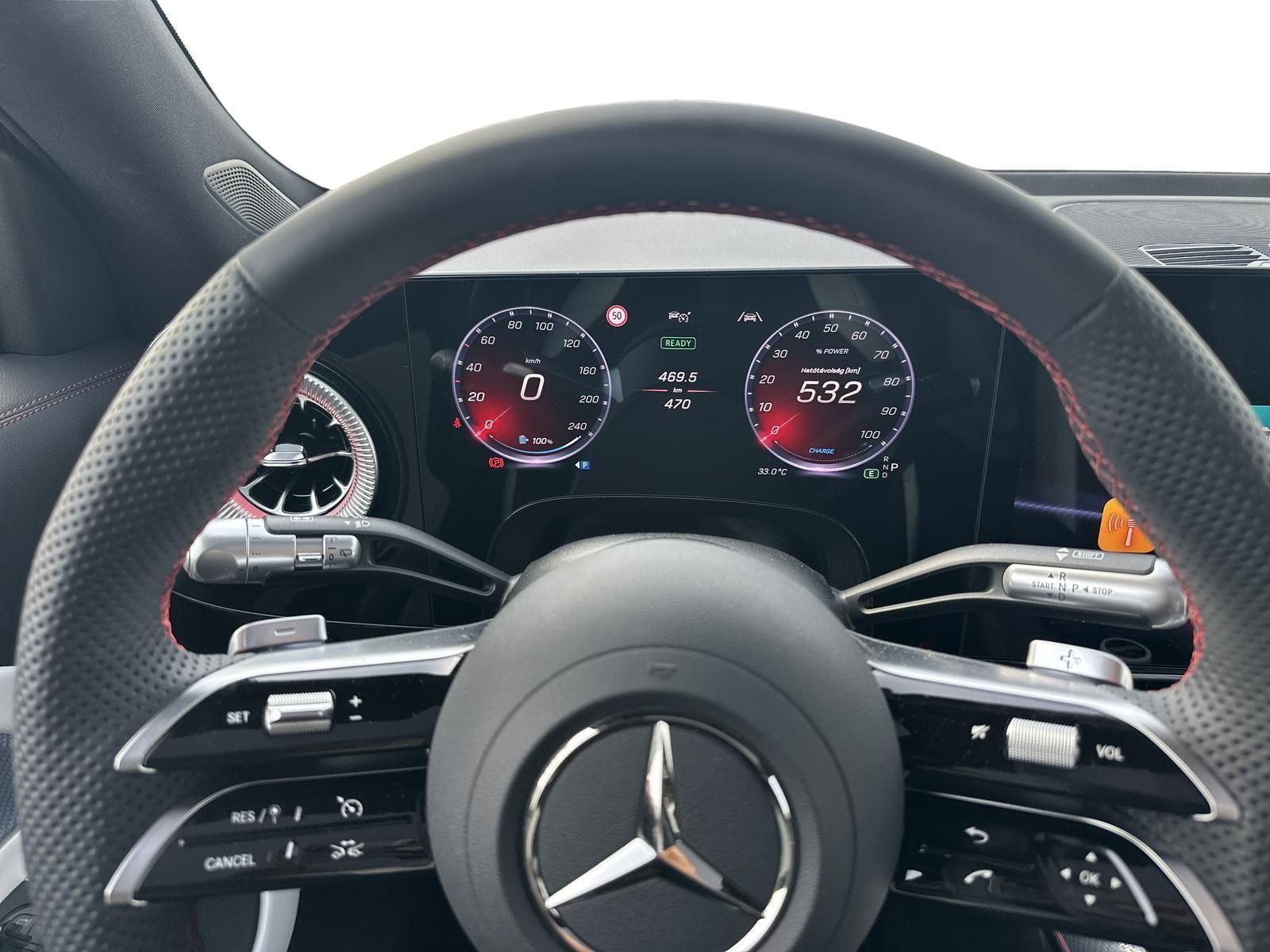 MERCEDES-BENZ GLB 250