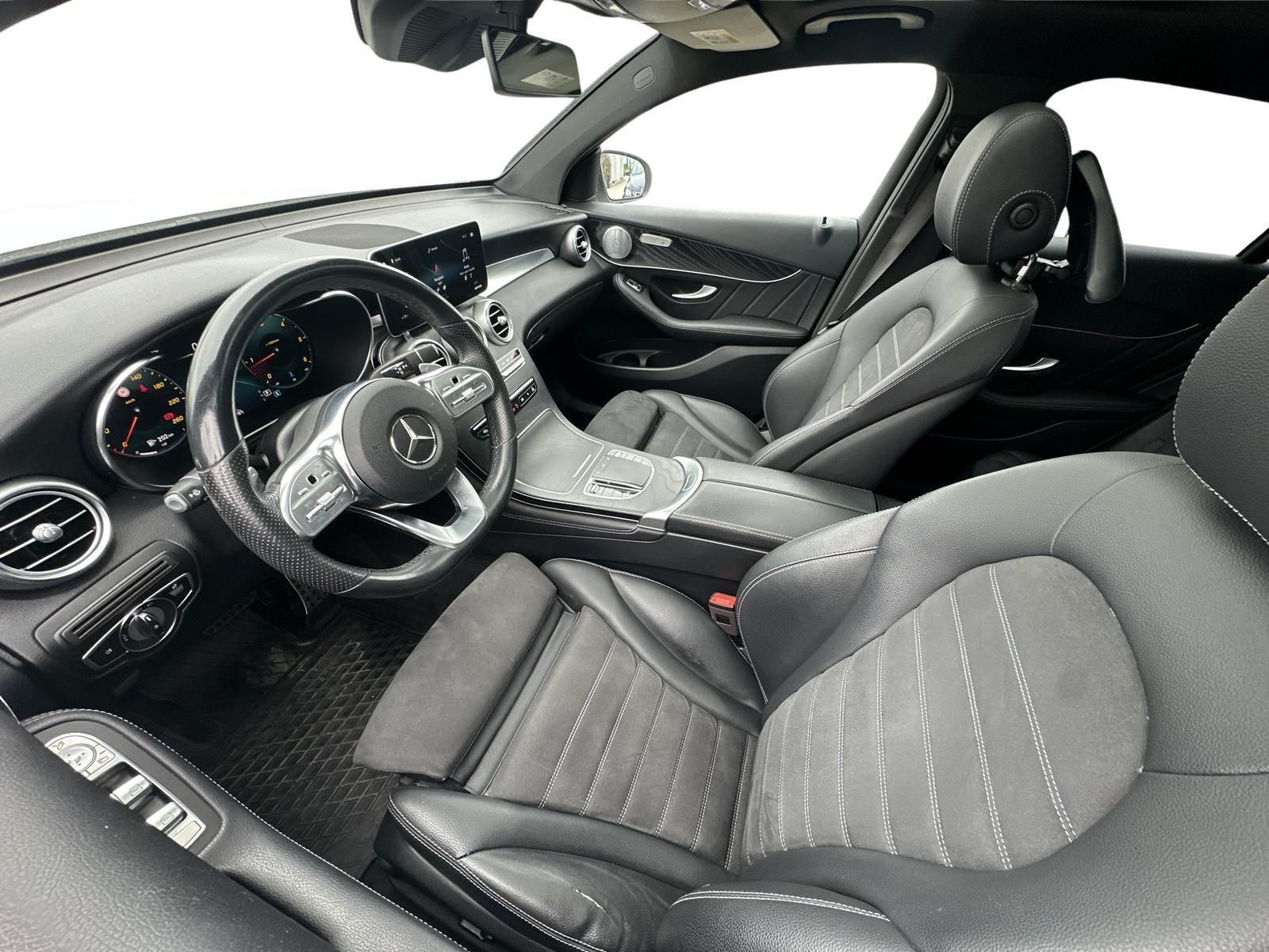 MERCEDES-BENZ GLC 220