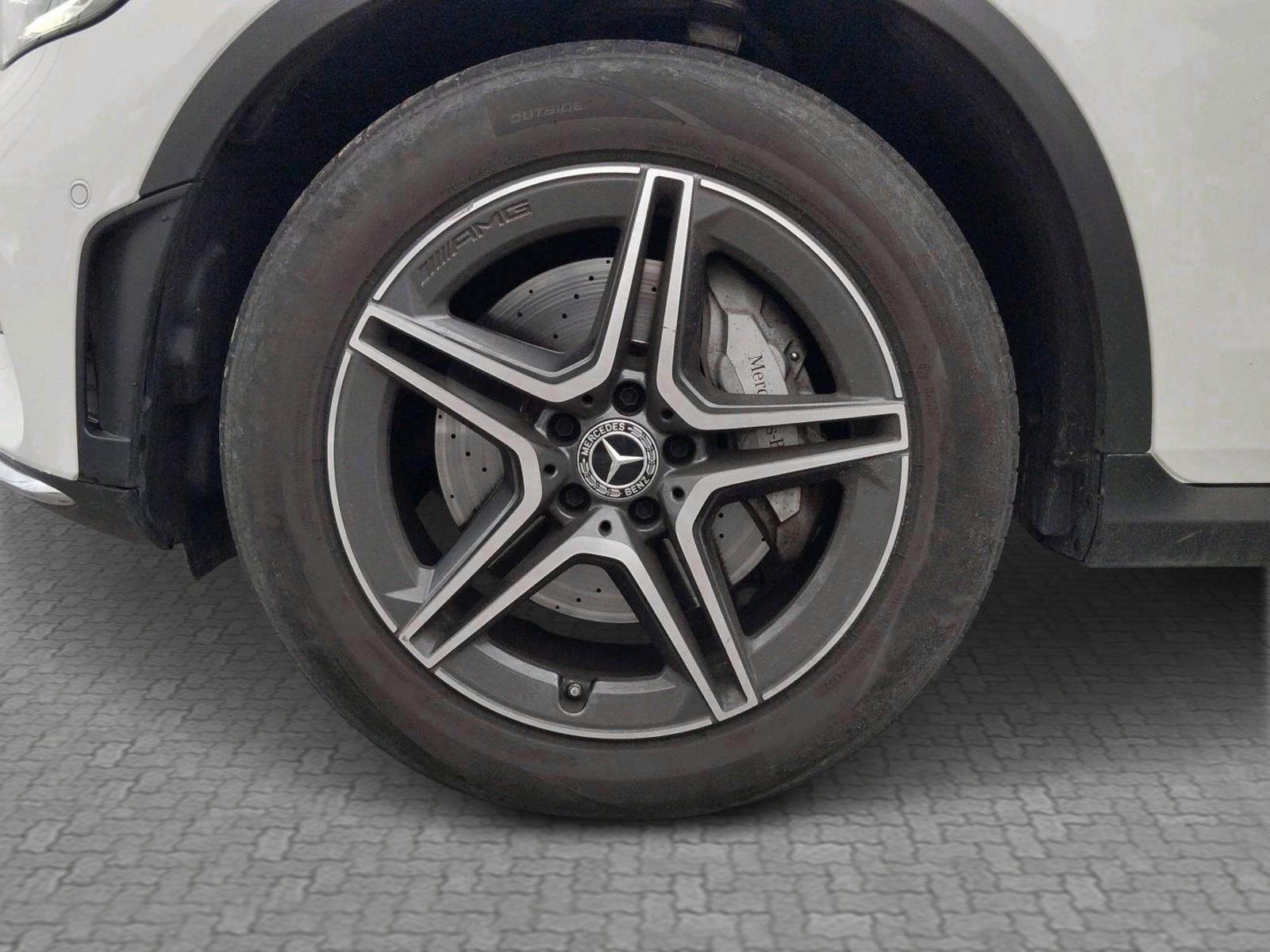MERCEDES-BENZ GLC 300