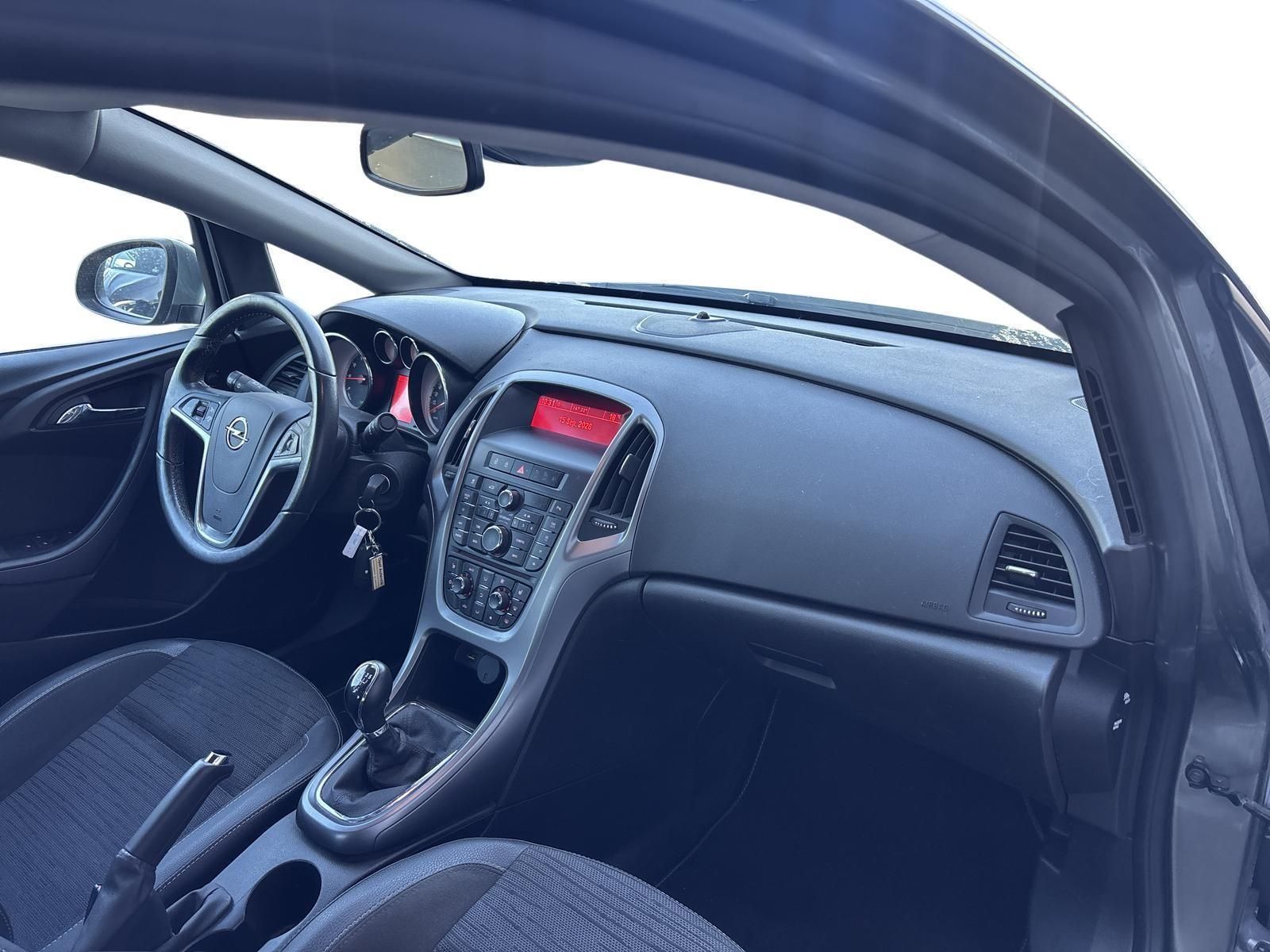 OPEL ASTRA J
