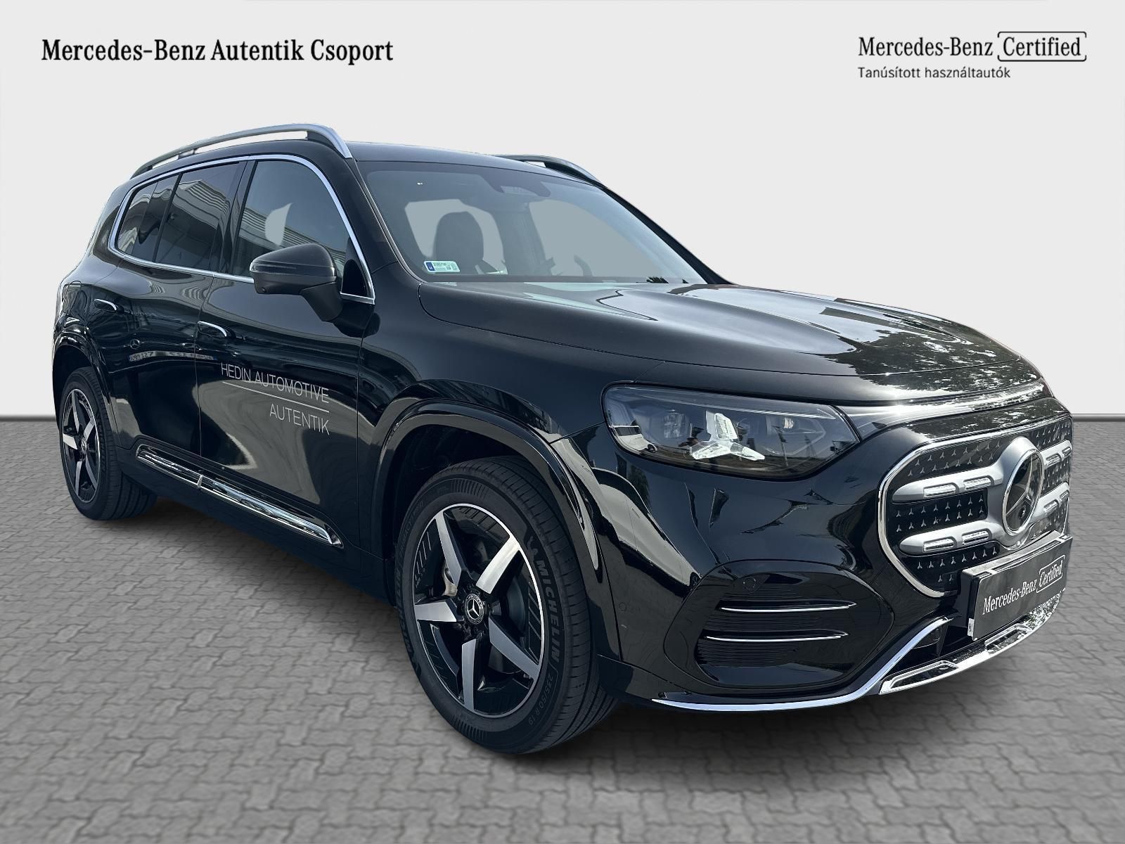 MERCEDES-BENZ GLB 250
