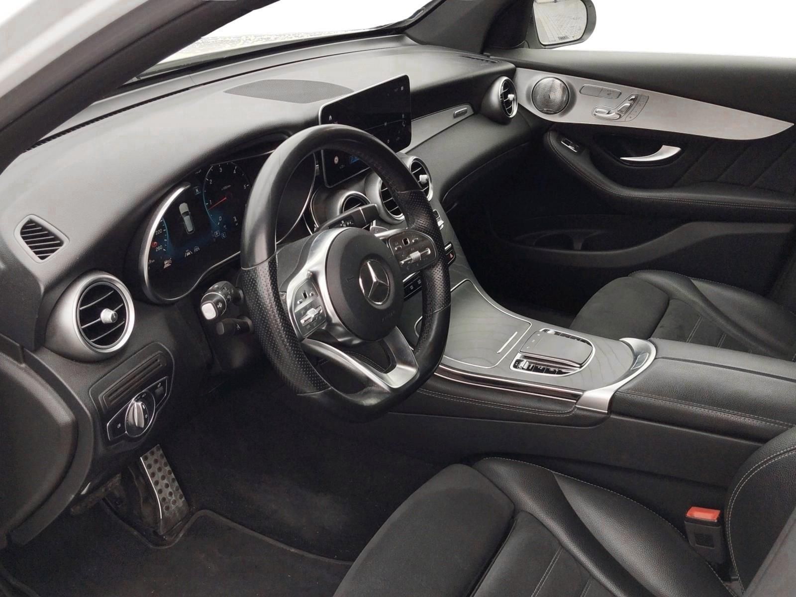 MERCEDES-BENZ GLC 300