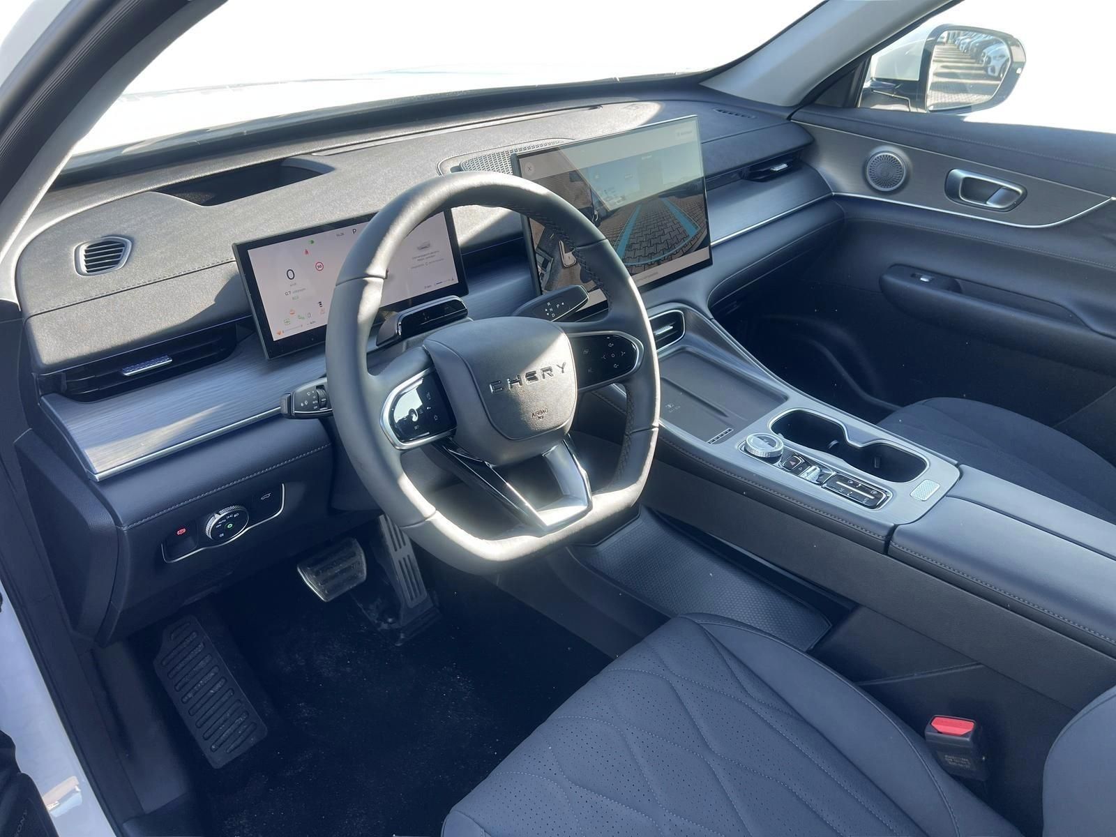 CHERY TIGGO 8