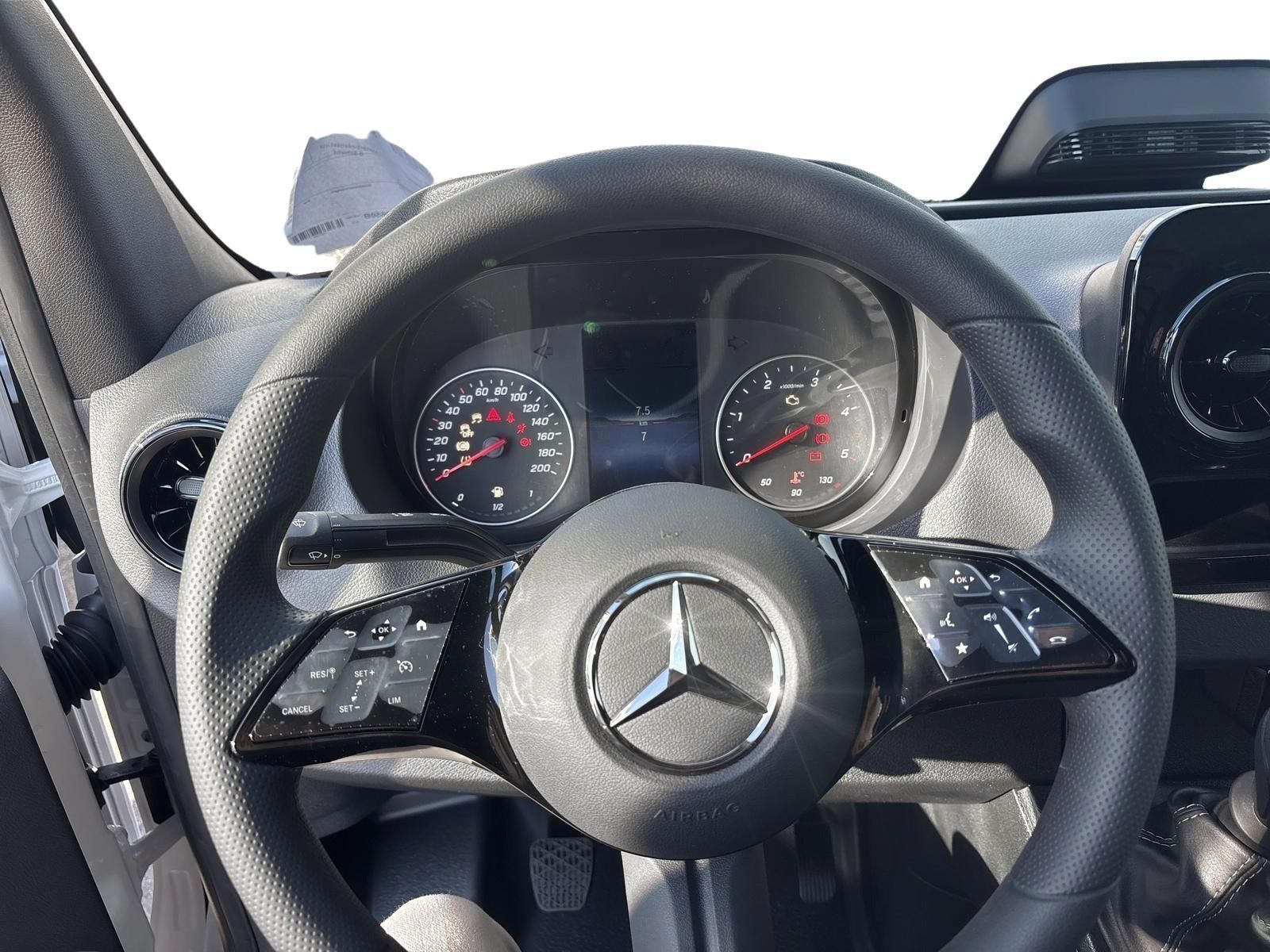 MERCEDES-BENZ SPRINTER