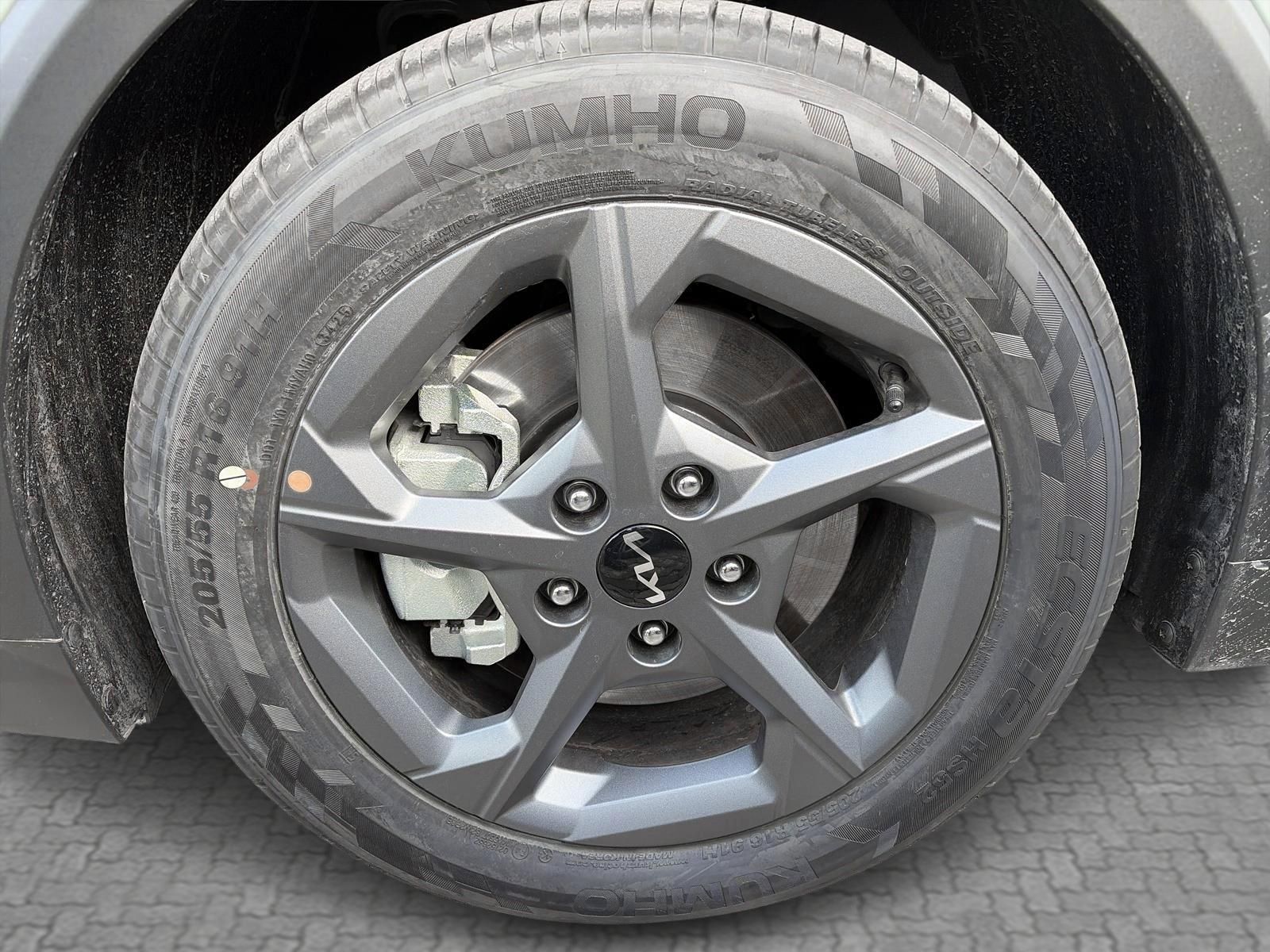 KIA K4