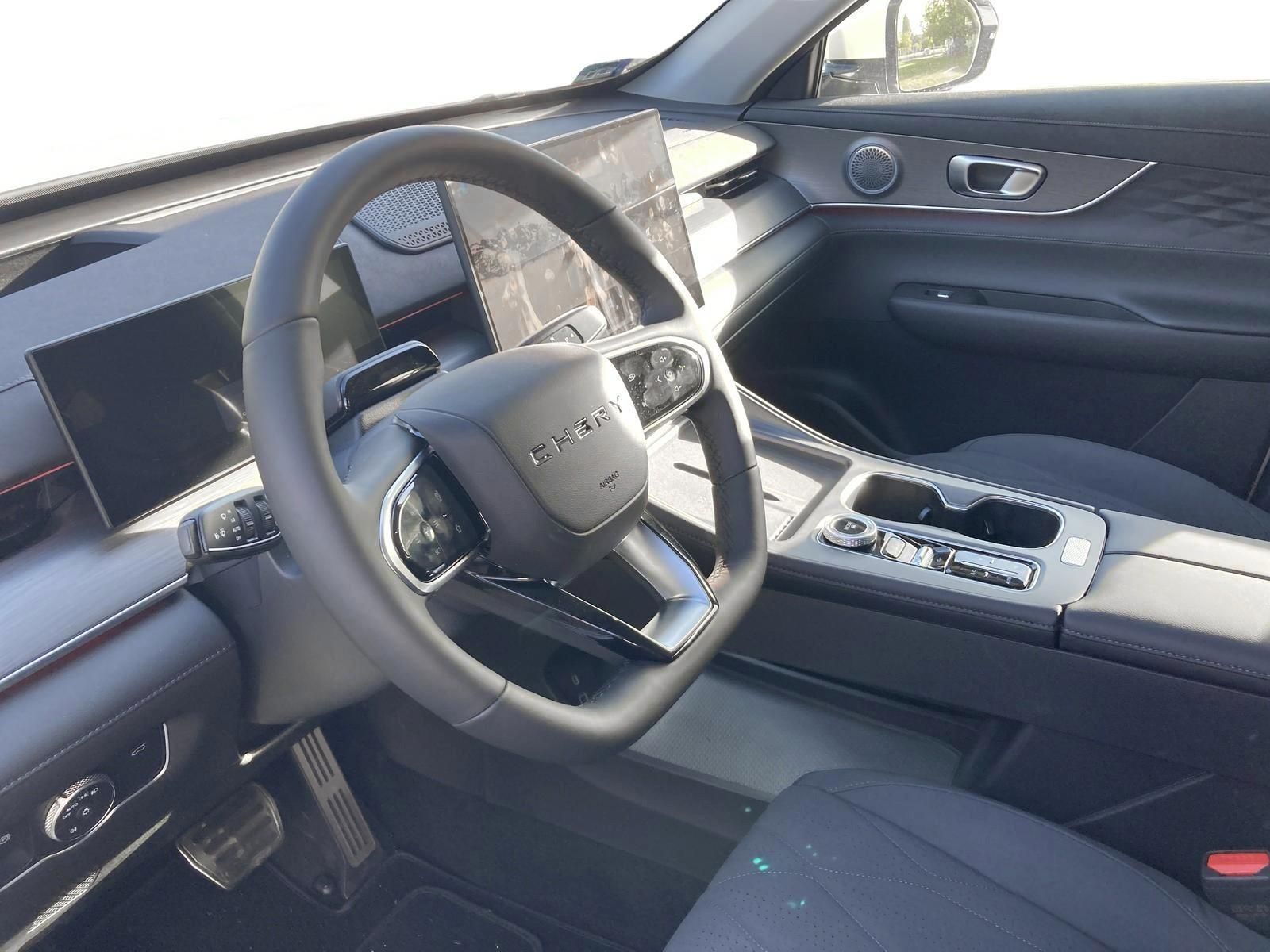 CHERY TIGGO 8