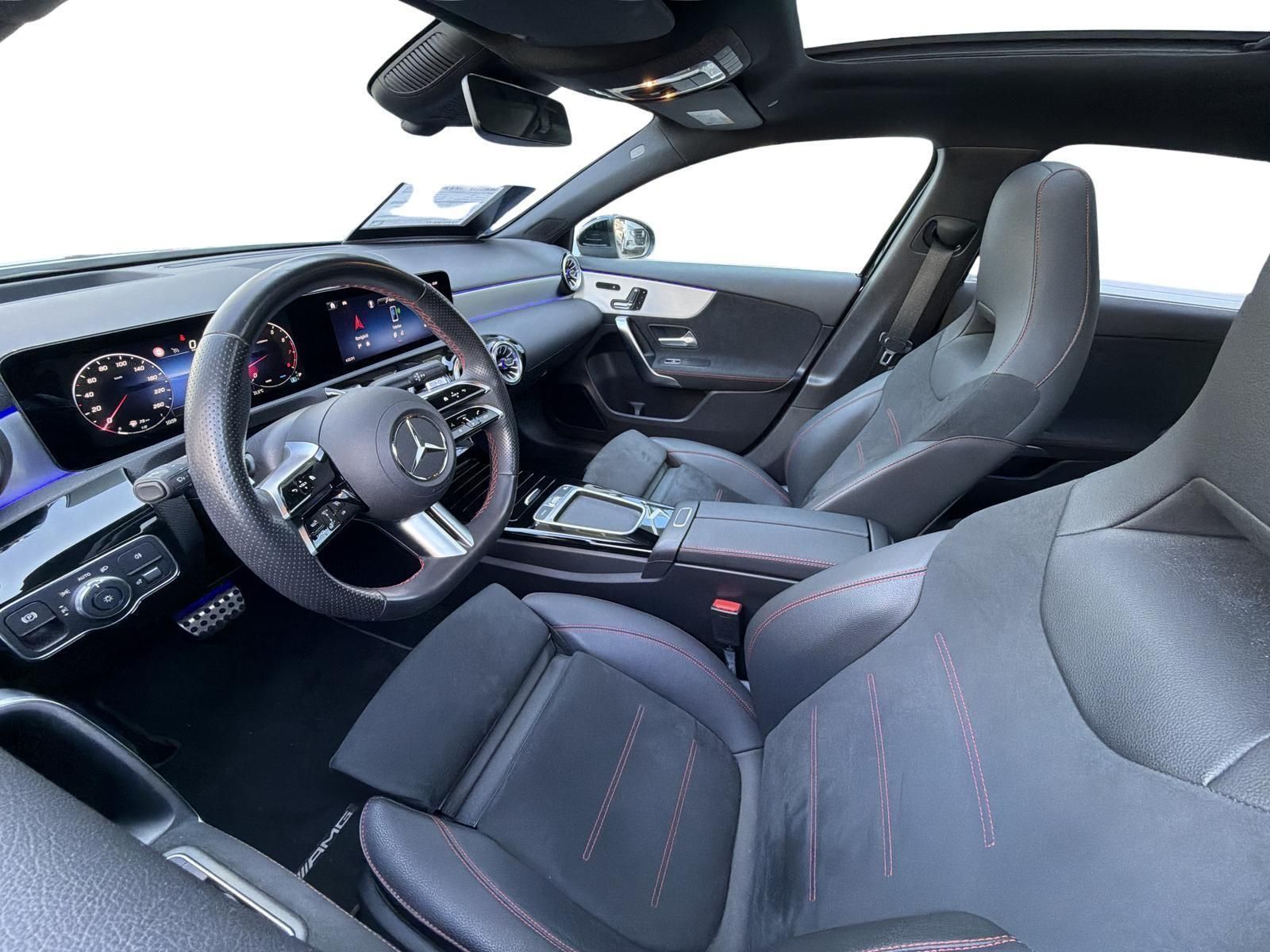 MERCEDES-BENZ A 200