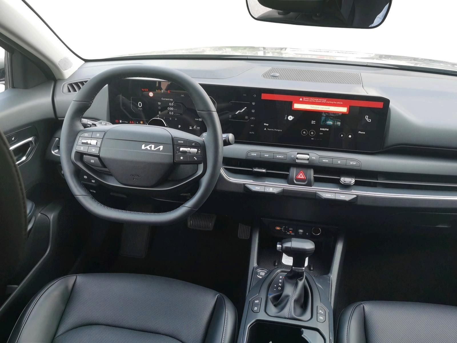 KIA K4
