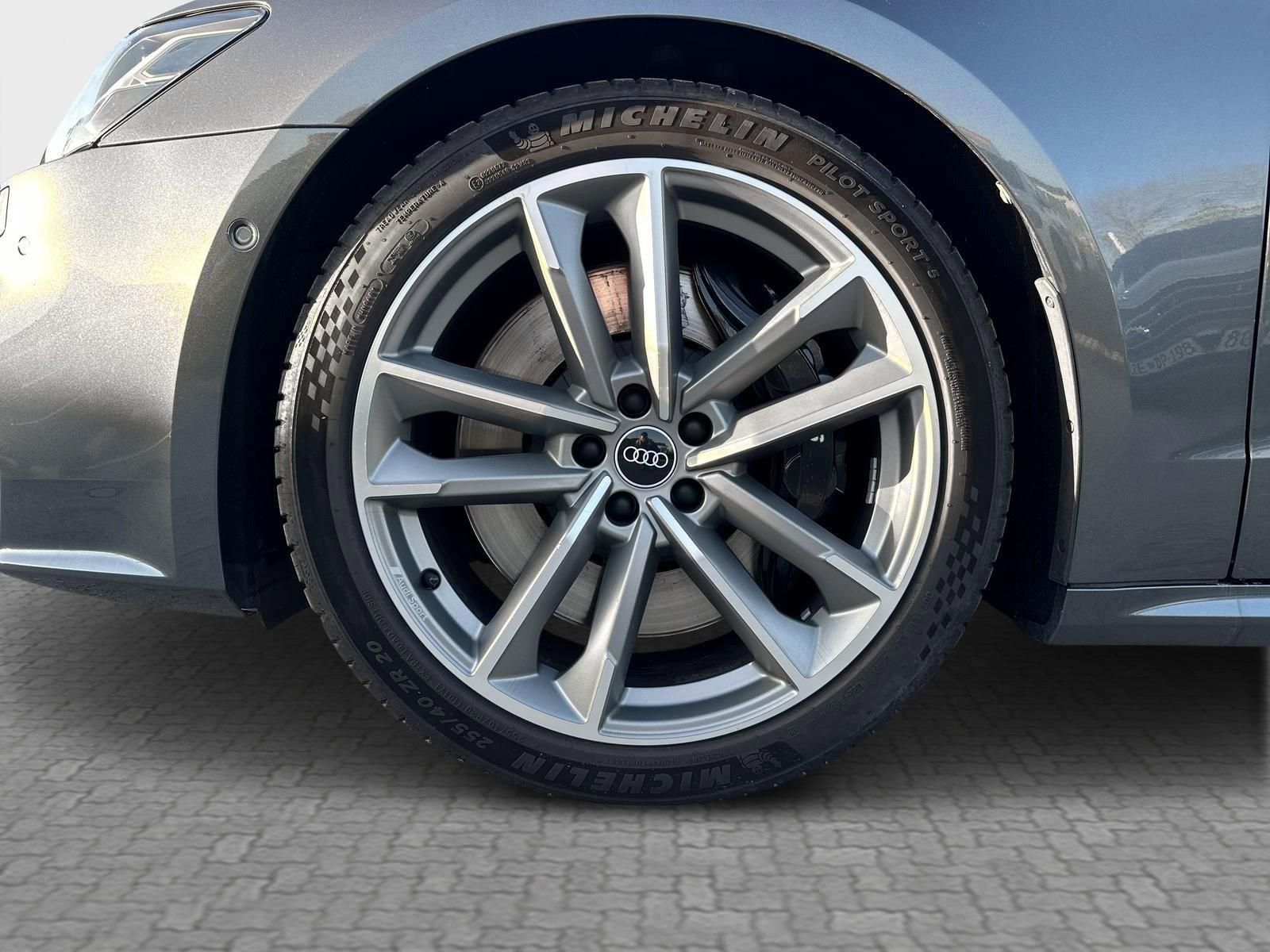 AUDI S7
