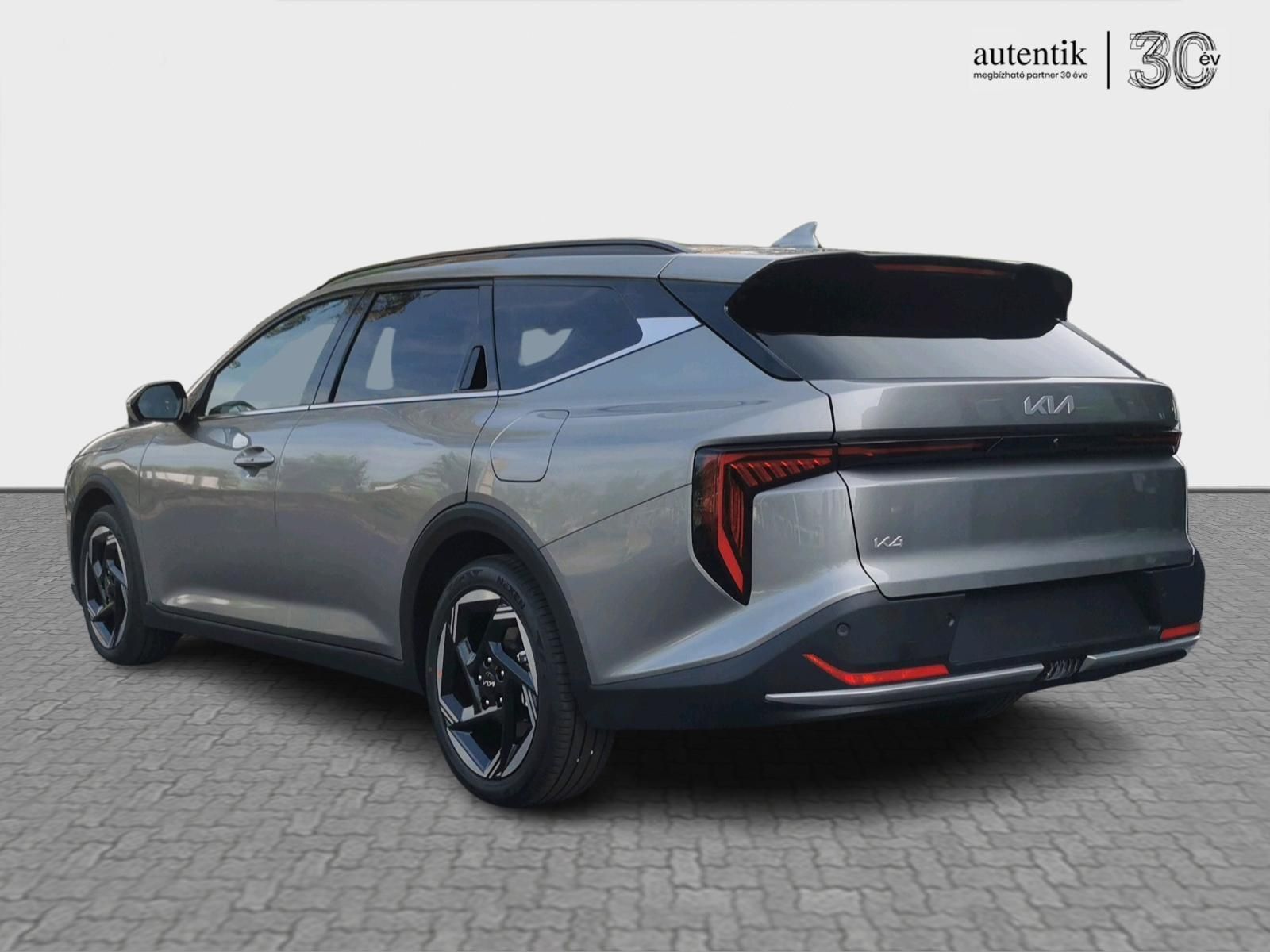 KIA K4