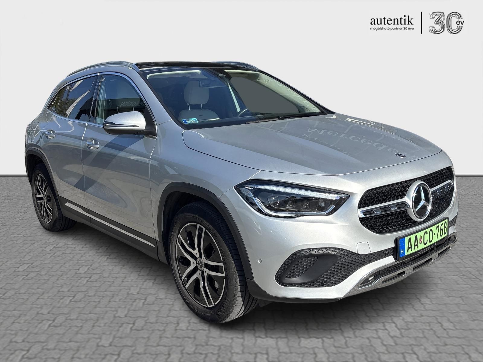 MERCEDES-BENZ GLA 250