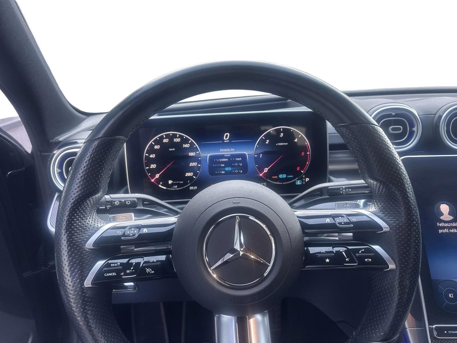 MERCEDES-BENZ C 220
