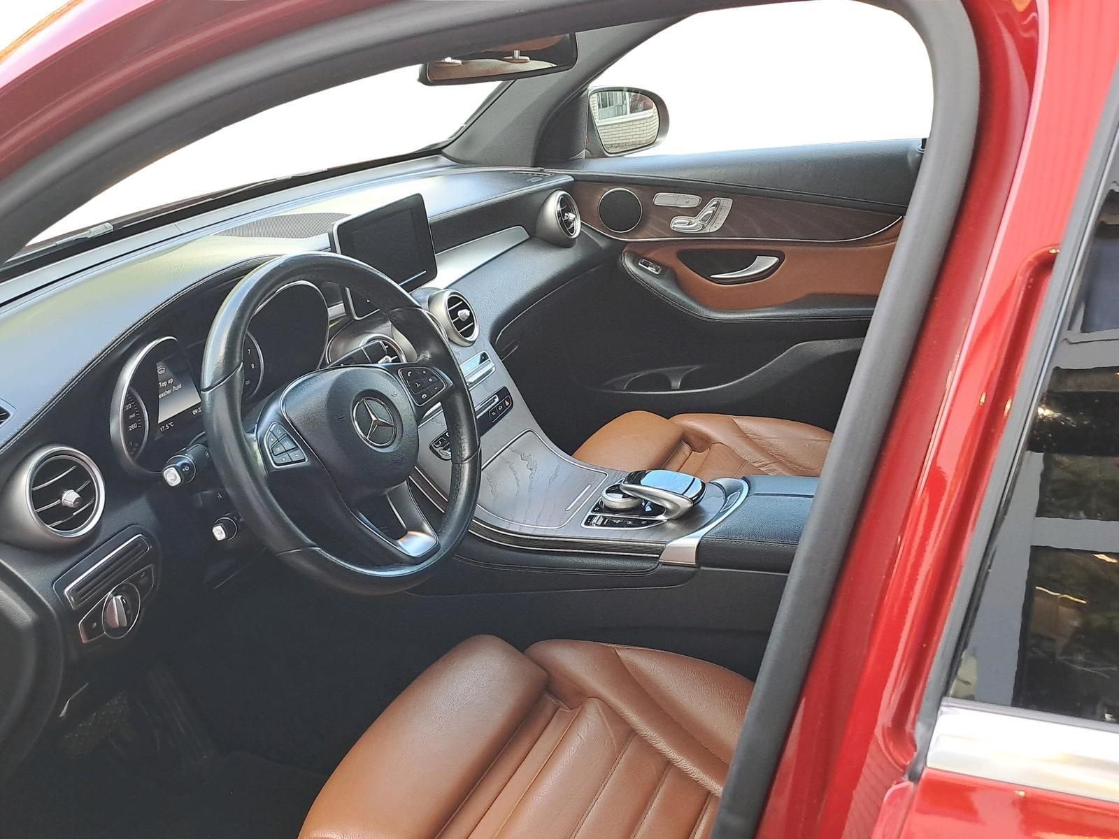 MERCEDES-BENZ GLC 300