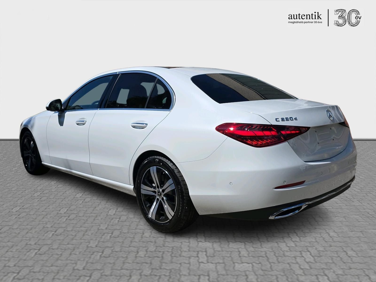 MERCEDES-BENZ C 220