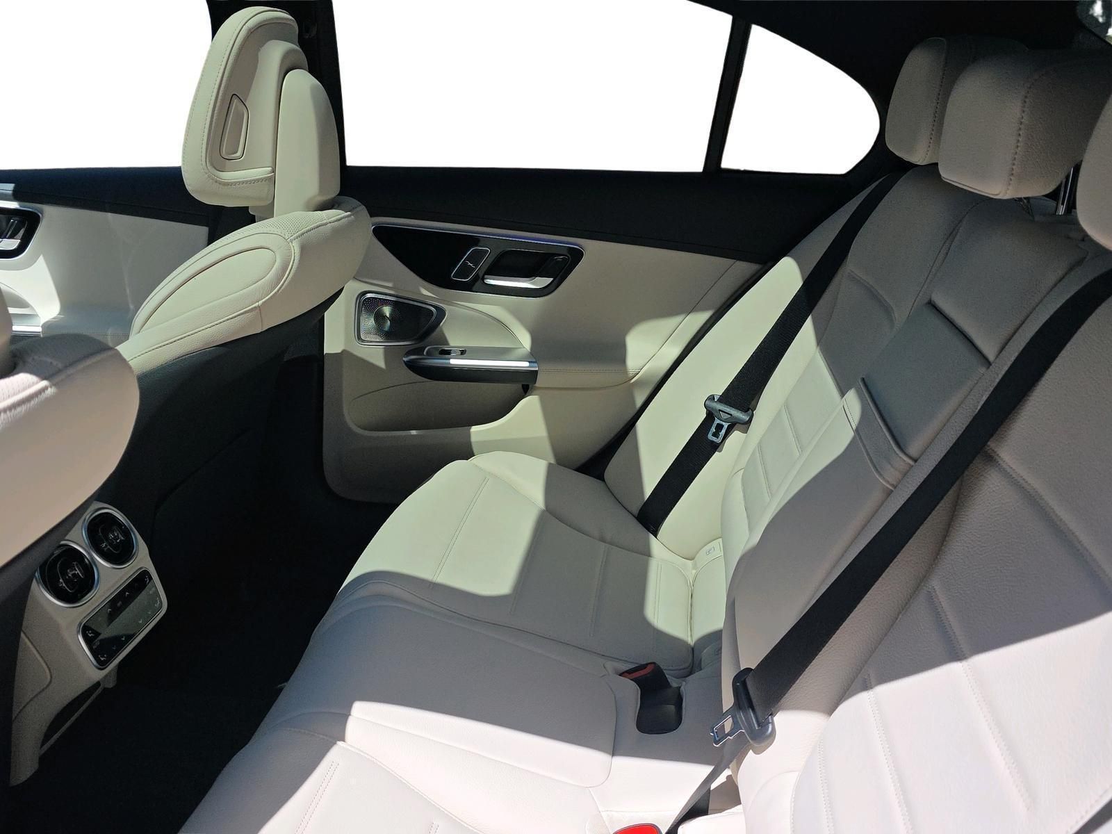MERCEDES-BENZ C 220