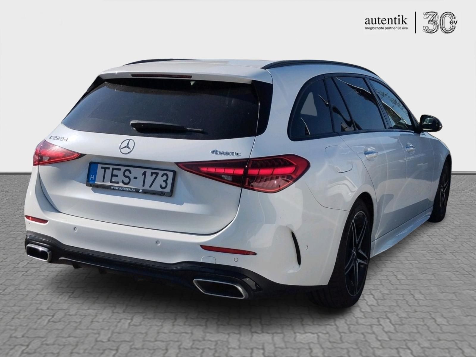 MERCEDES-BENZ C 220