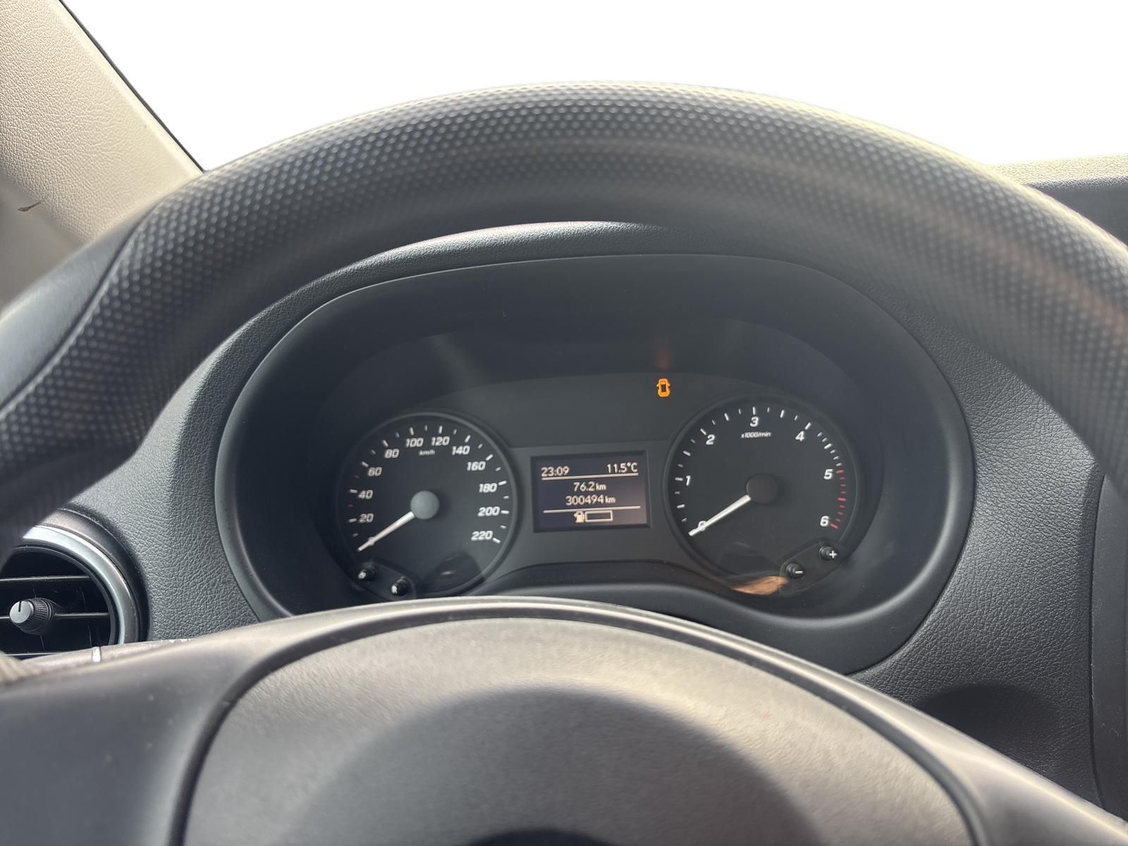 MERCEDES-BENZ VITO