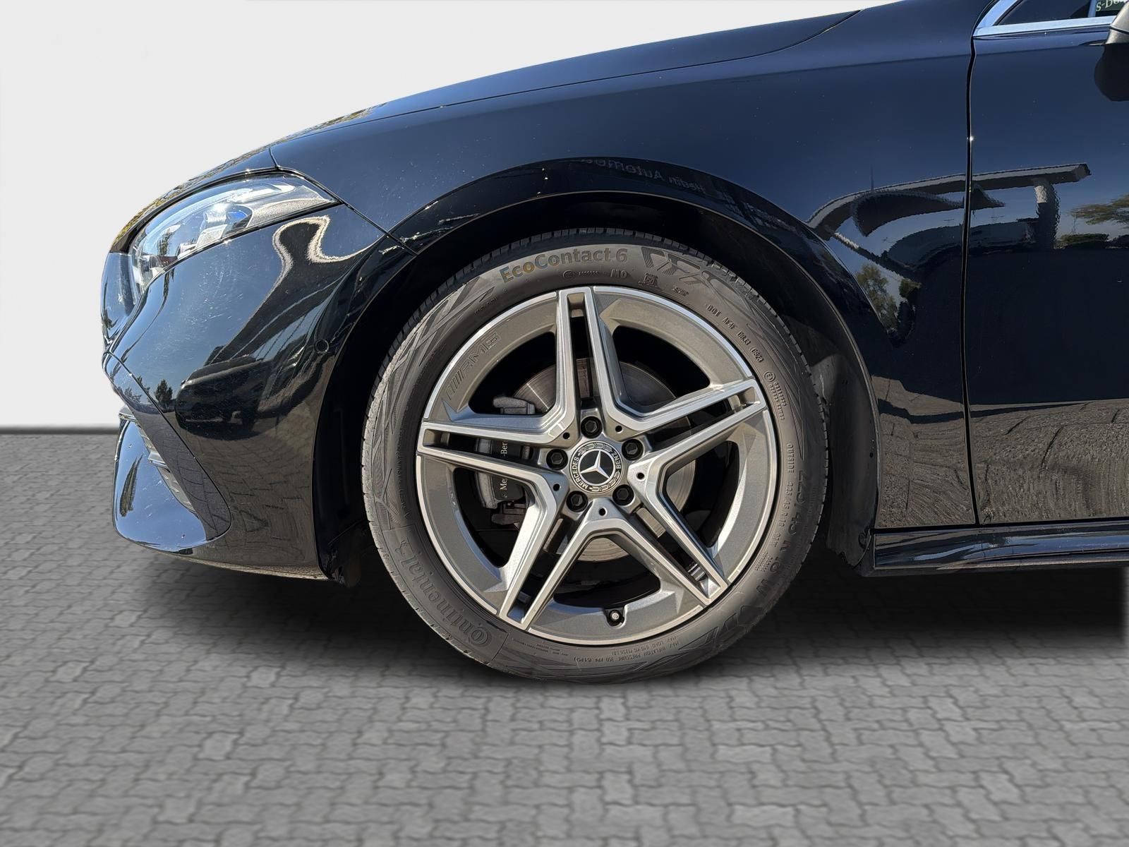 MERCEDES-BENZ A 200
