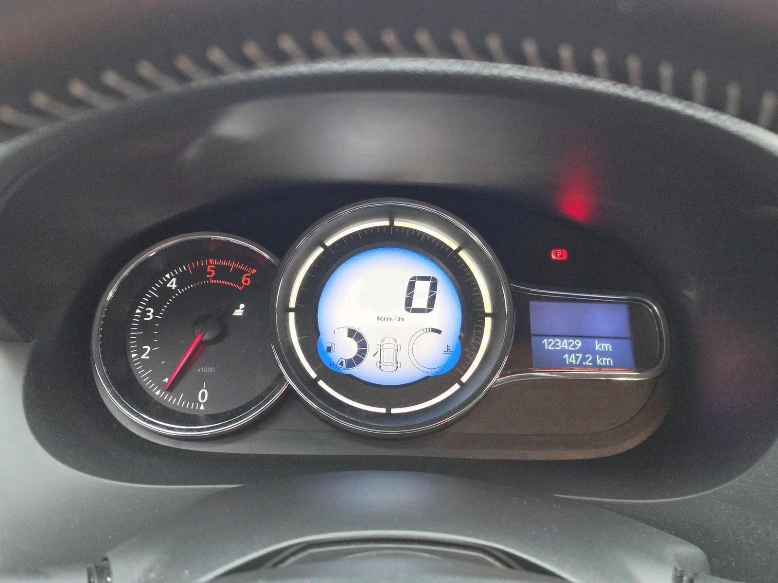 RENAULT FLUENCE