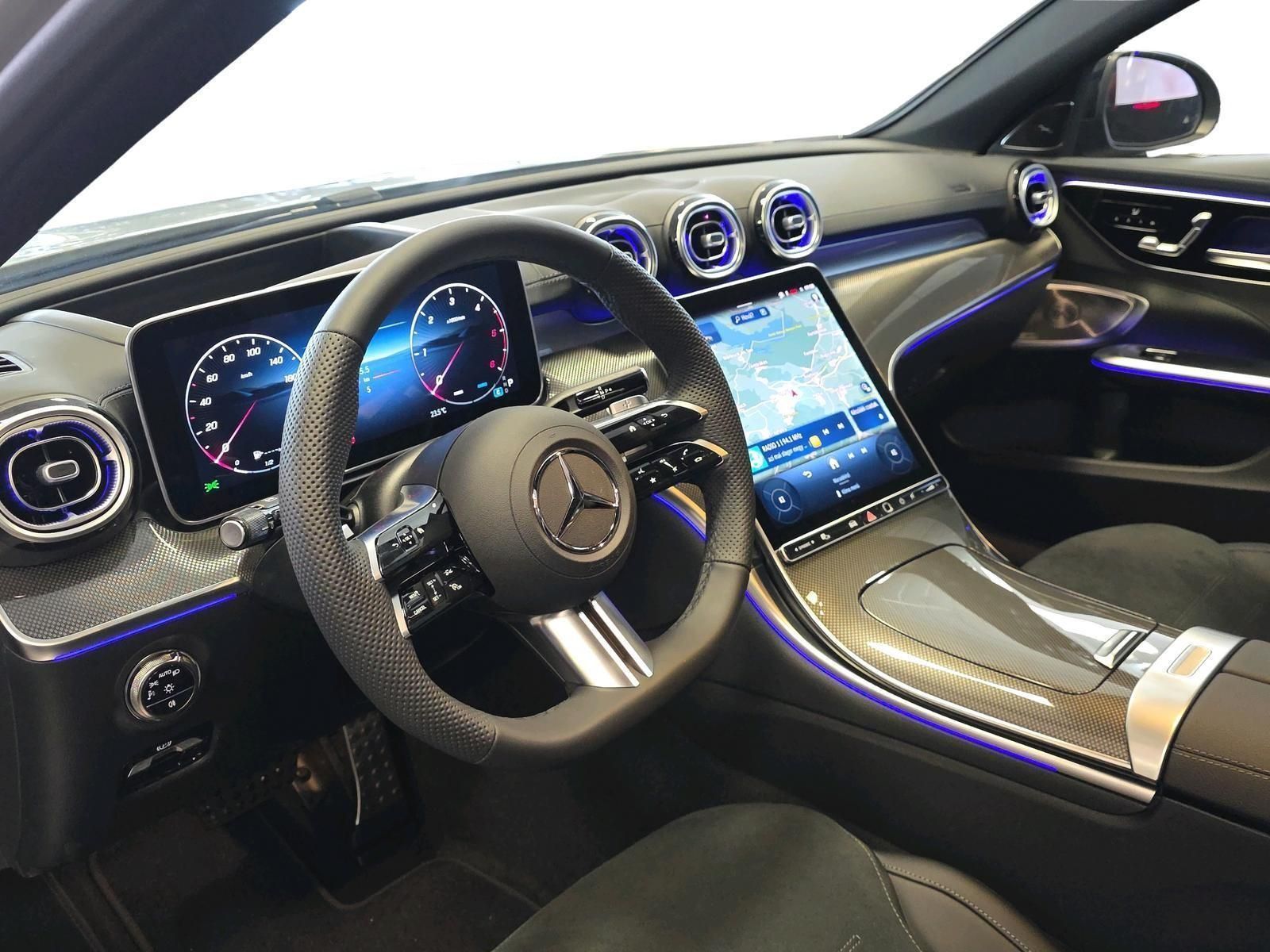 MERCEDES-BENZ C 220