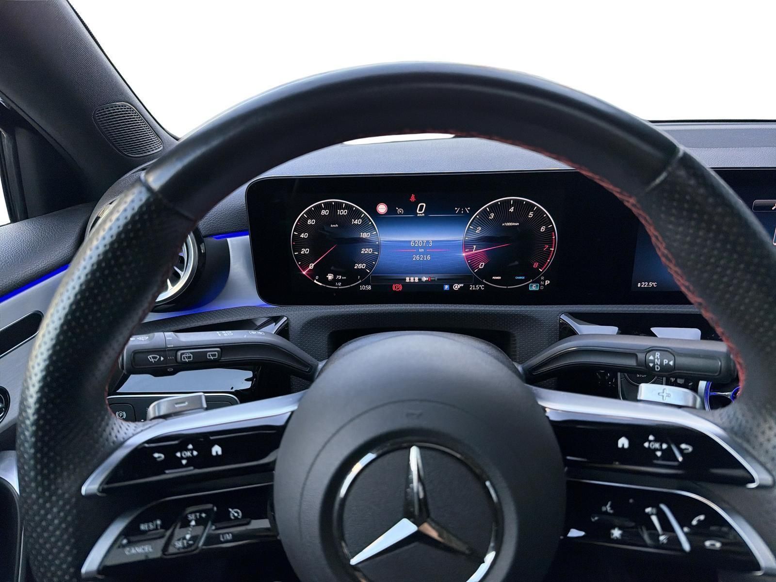 MERCEDES-BENZ A 200