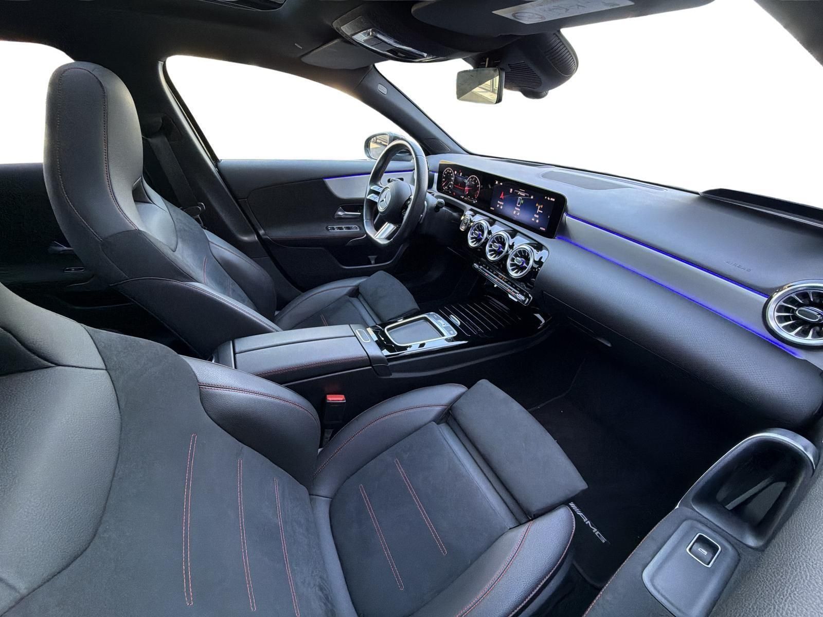 MERCEDES-BENZ A 200